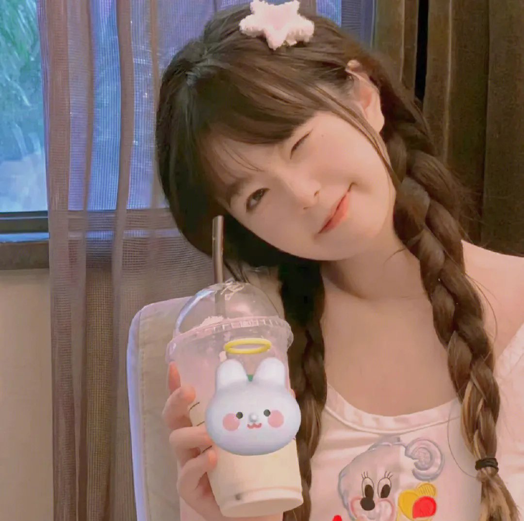 白色的女人